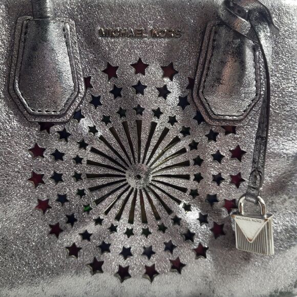 Michael Kors Light Up  Mercer MD Messenger Leather Tote LT Pewter Battery Pack - Picture 1 of 16